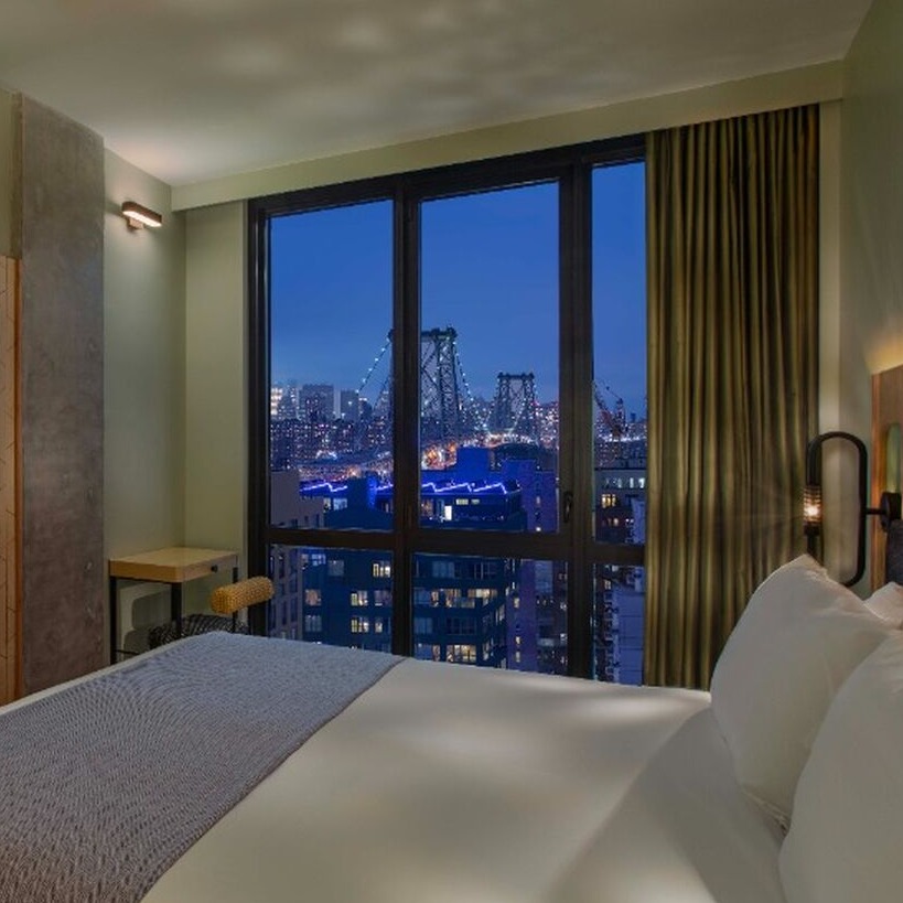 COCKTAILS & VIEWS &ndash; UP TO 25% OFF + 2 COMPLIMENTARY COCKTAILS!