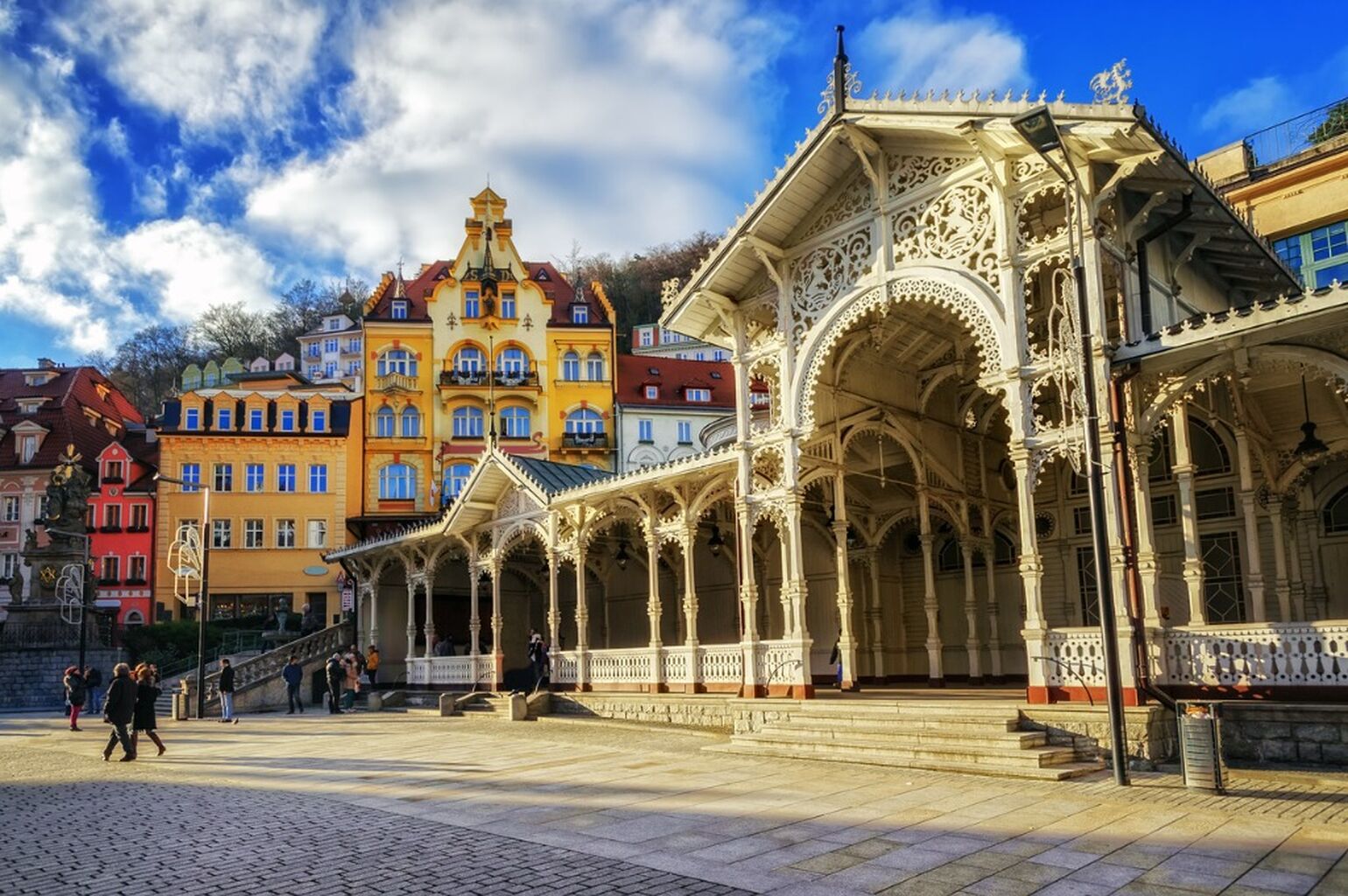 Chinese guided :Karlovy Vary: Discover the Bohemia with Free eSim