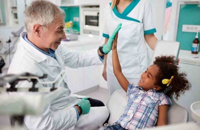 Trẻ Em Trồng Răng Implant: Lợi &Iacute;ch V&agrave; Lưu &Yacute;