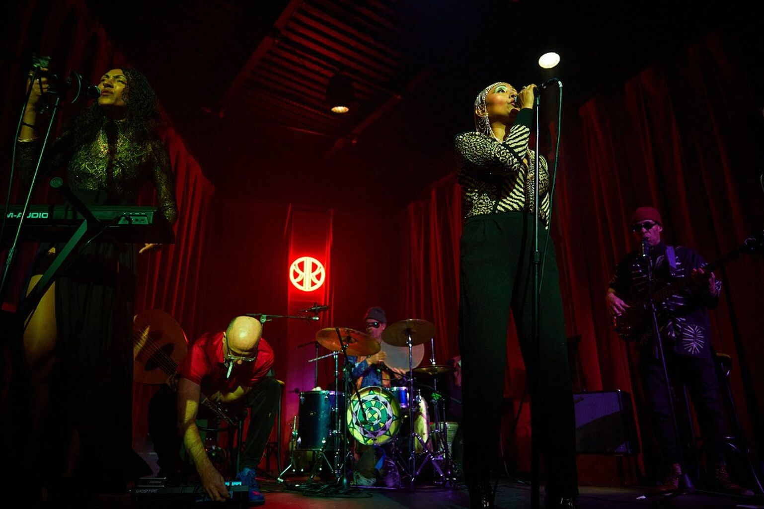 4/6- Live at Joe's Pub