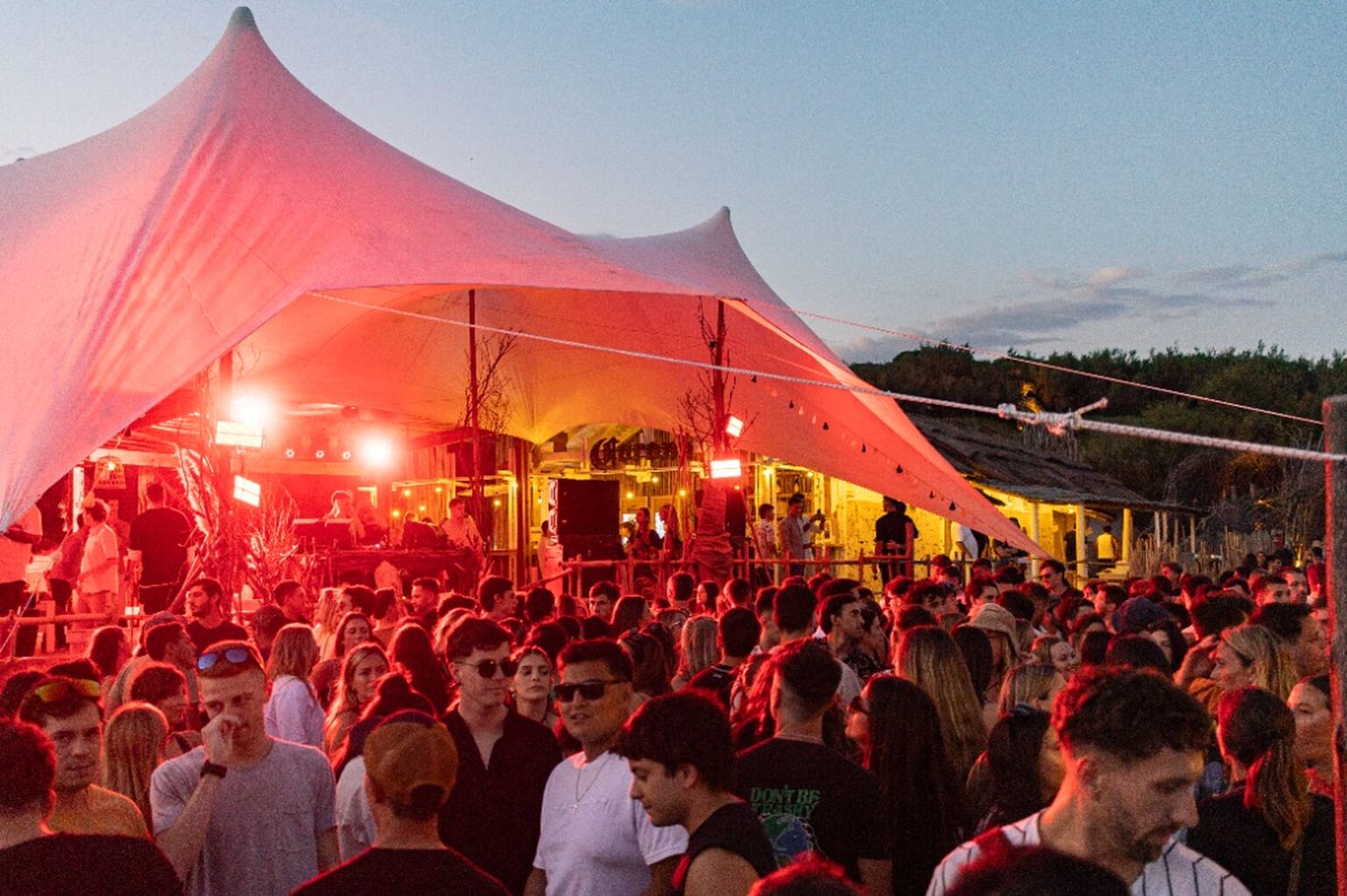 TU EVENTO PRIVADO EN NUESTRA PLAYA