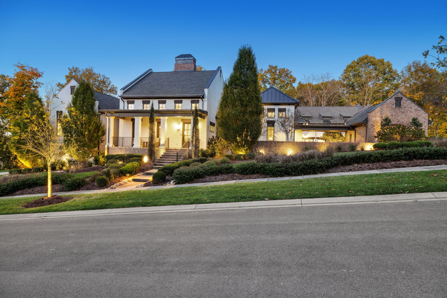 8100 Mountaintop Drive - Grove Living