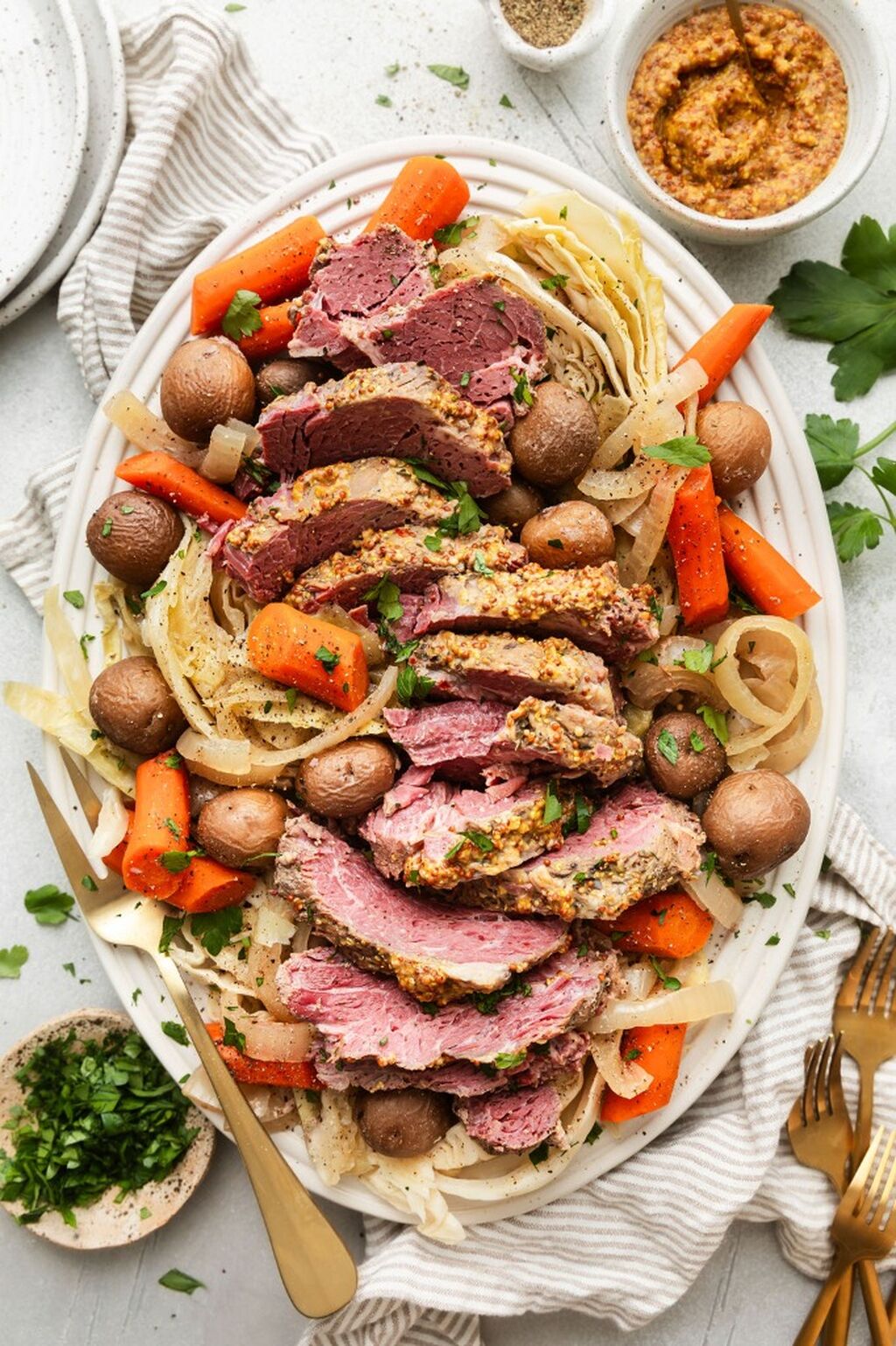 Slow Cooker Corned Beef and Cabbage
