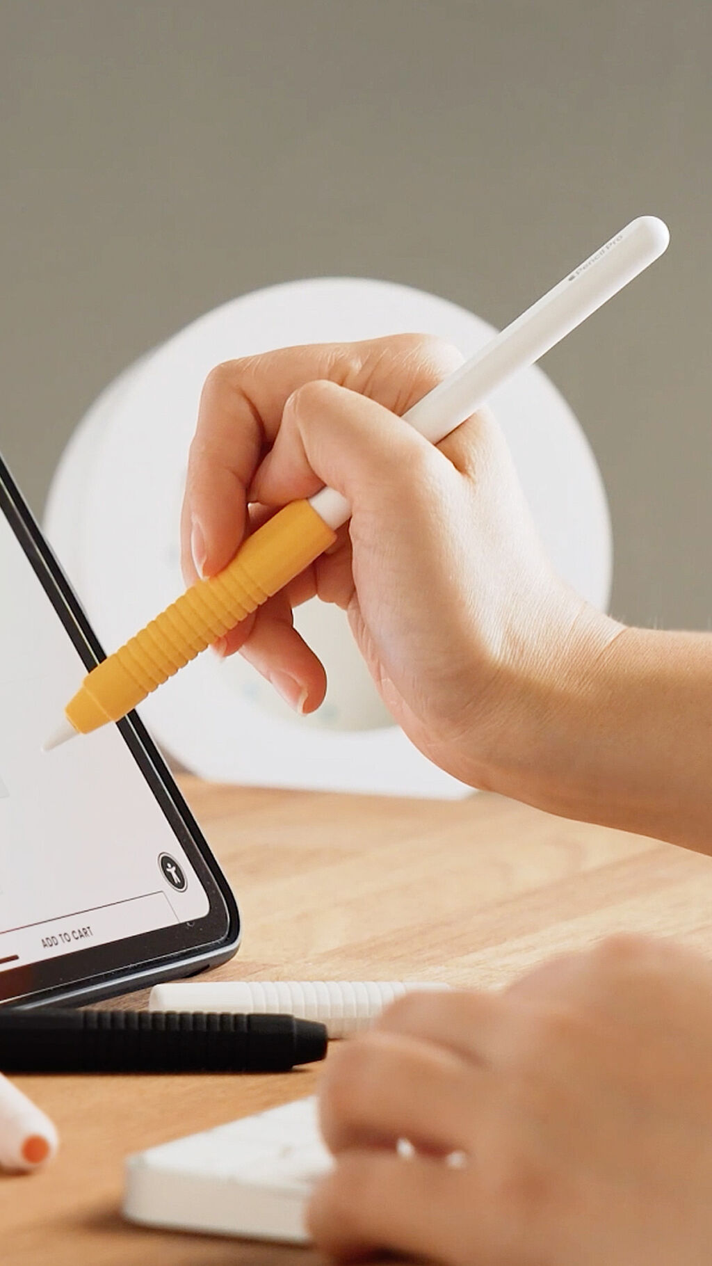 Apple Watch USB-C | Silicone Drafting Grip Holder