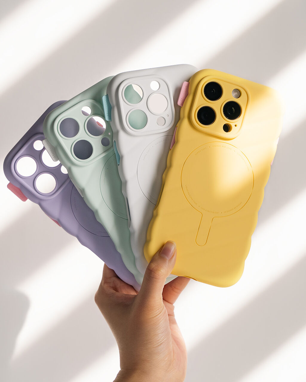 iPhone 16 Pro | Macaron Silicone Magnetic