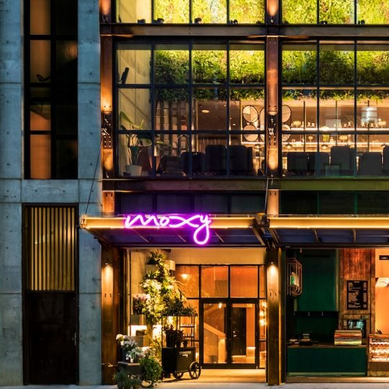 STAY #ATTHEMOXY