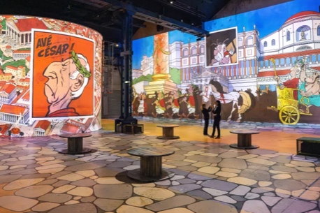 Voyagez &agrave; travers l'art avec les expositions immersives de l'Atelier des Lumi&egrave;res