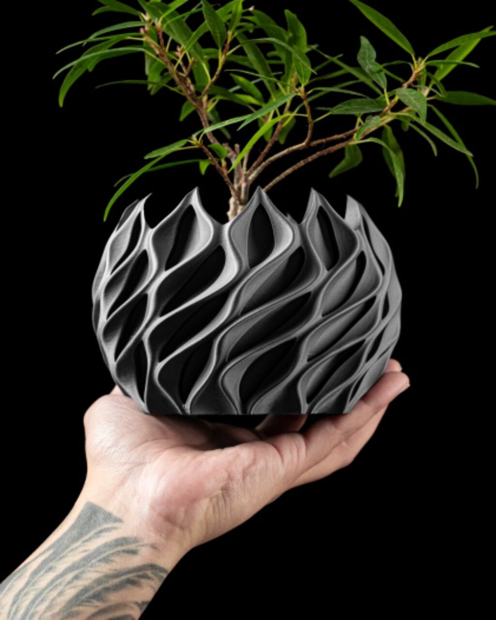Twisted Planter Pot