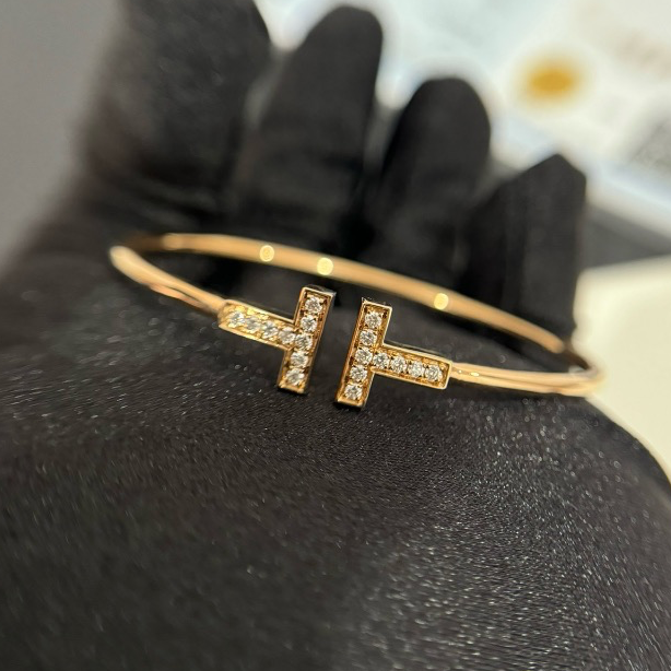 T BRACELET