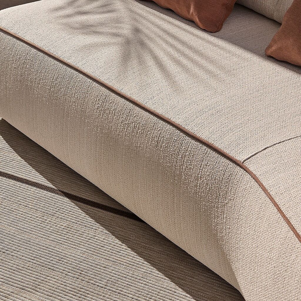 Sunbeds are great, but have you considered an outdoor sofa by the pool? 🌴