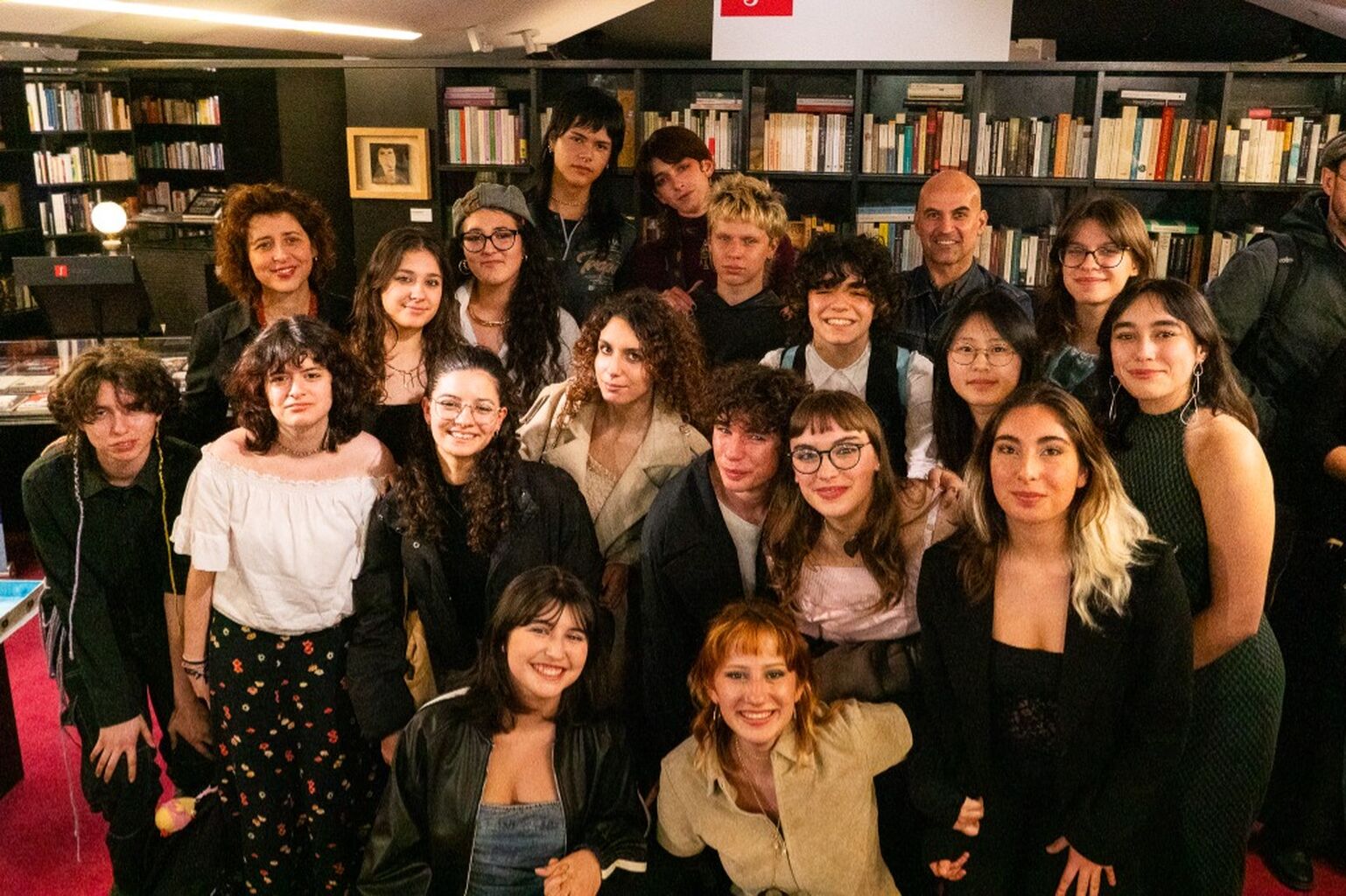 Edi&ccedil;&atilde;o especial dos Encontros Ibero-Americanos: Poesia e M&uacute;sica enche audit&oacute;rio da Casa dos Bicos