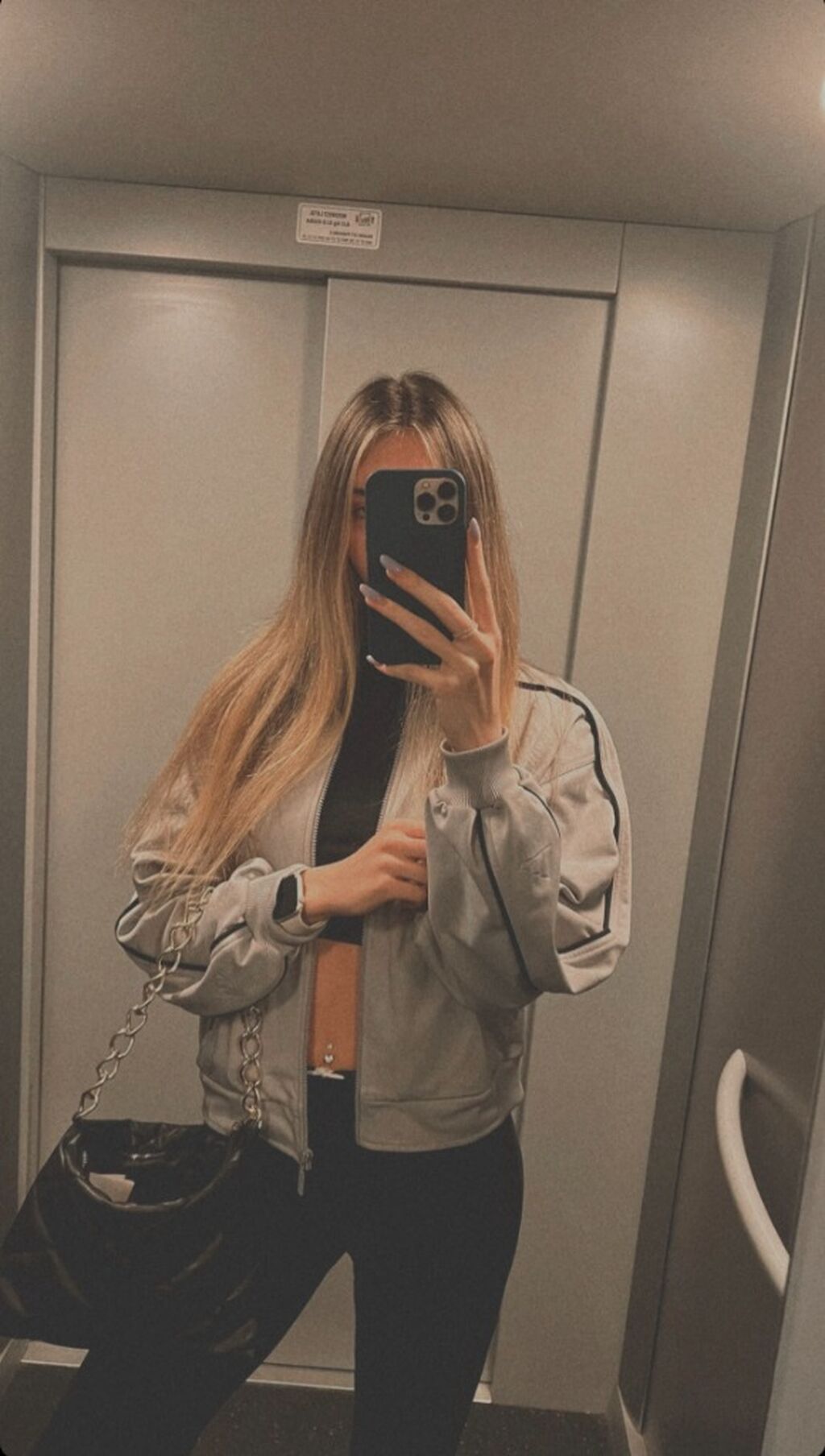 Instagram📸