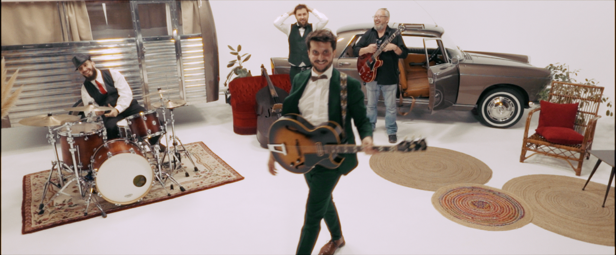 En Voyage - Clip